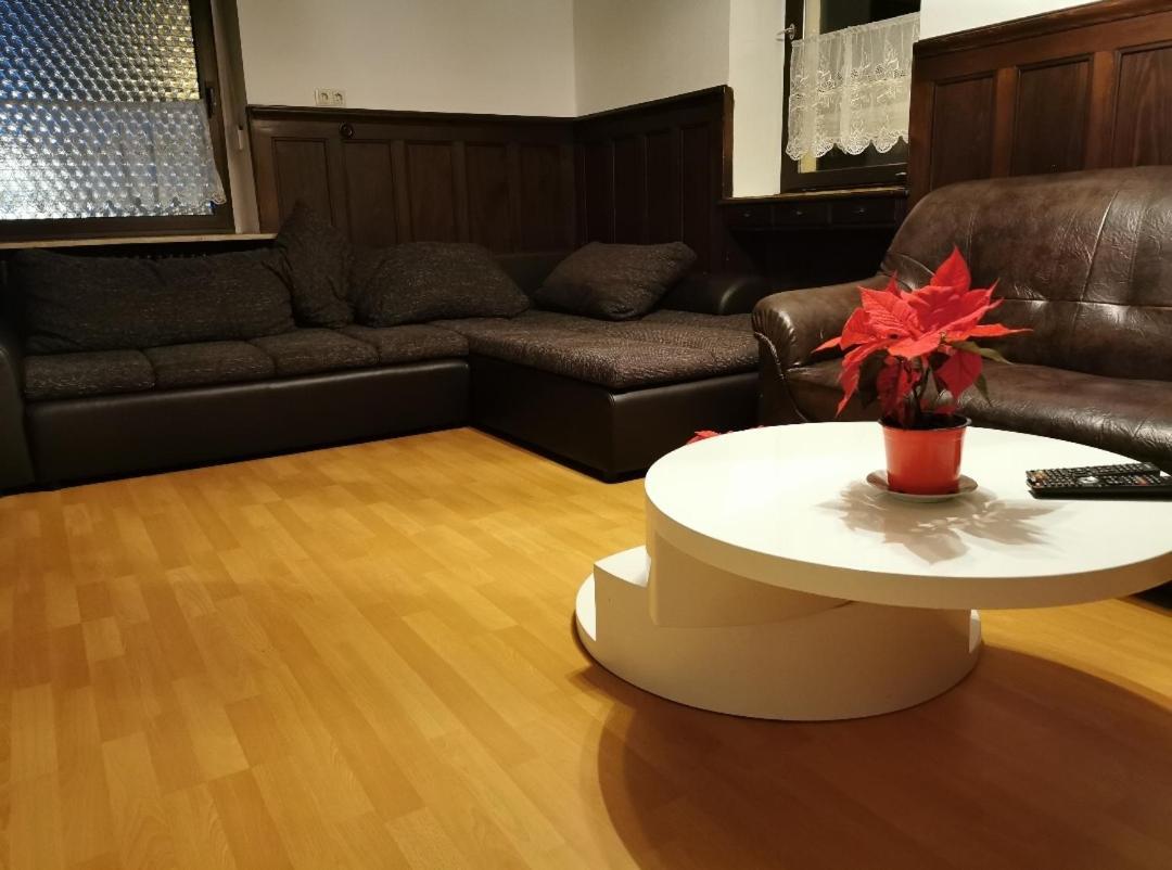 Grosse Wohnung Im Odenwald 1 Schonau  Exterior foto